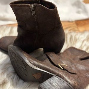 Born Brand Brown Leather Boots, Size 7.5